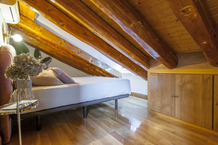 Sonniges Zimmer in zentraler Lage zu vermieten